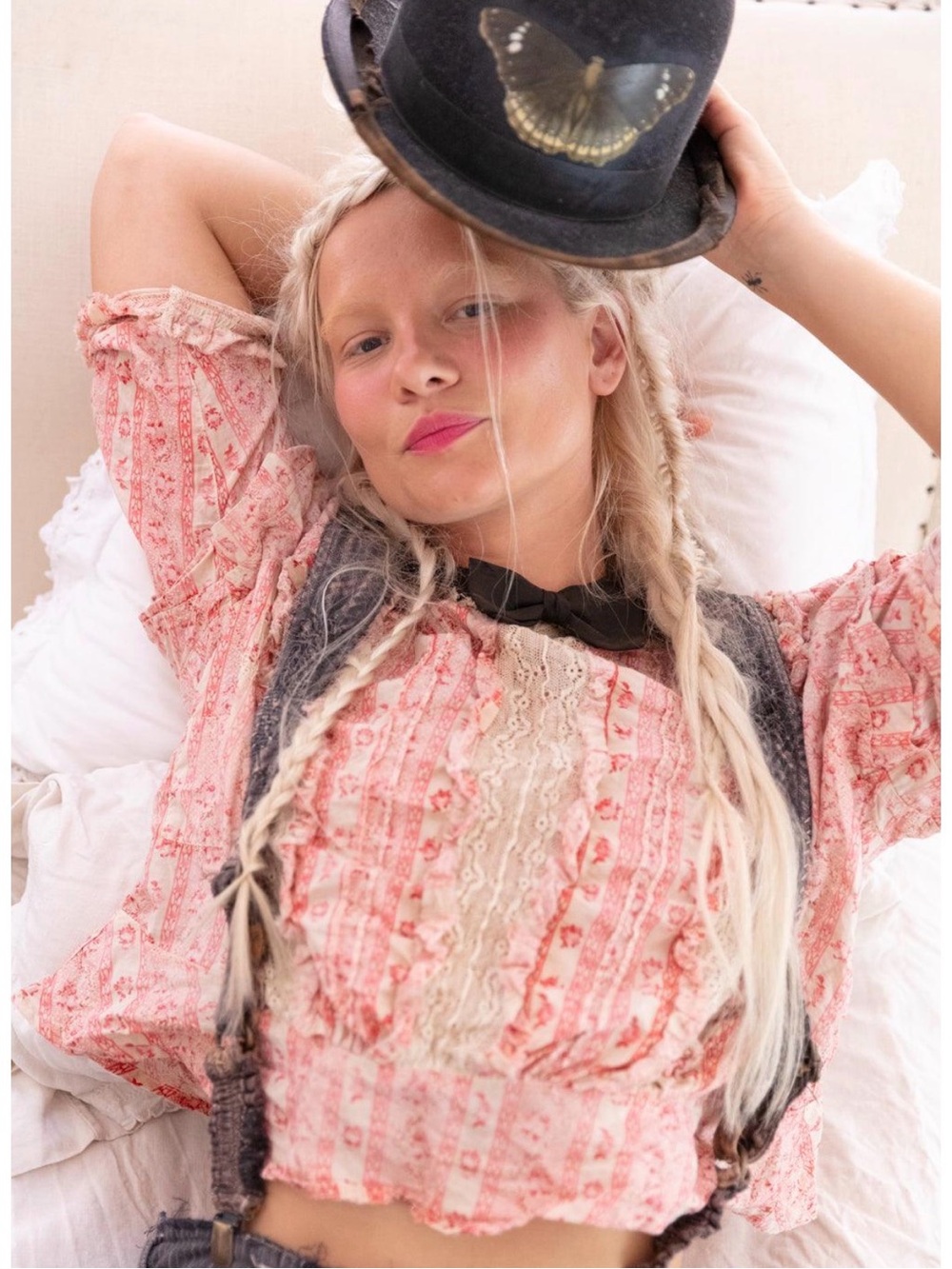 Magnolia Pearl Mar burger blouse